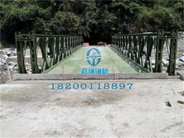 四川貝雷橋介紹大橋涂裝